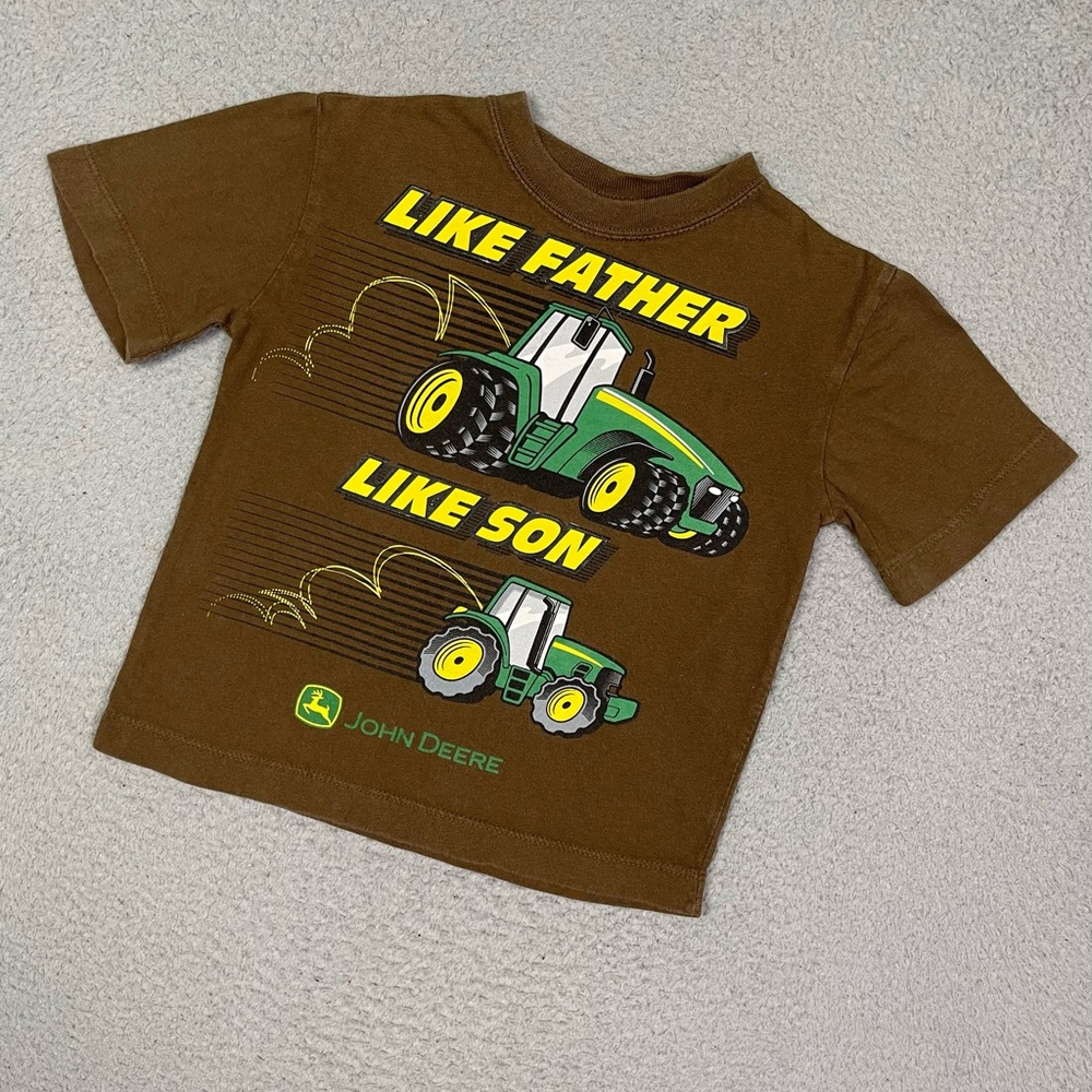 john deere tractor T-shirt
